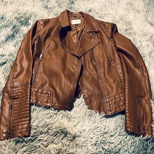 Universal Thread brown leather fitted jacket- size S.